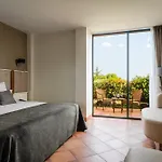 Torremirona Golf & ホテル ナヴァタ