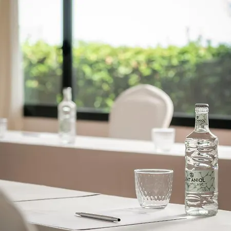 Torremirona Golf & 4* نافاتا