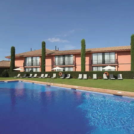 Torremirona Golf & 4* نافاتا