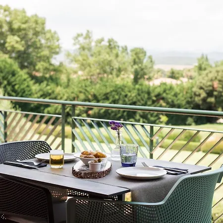 فندق Torremirona Golf & نافاتا