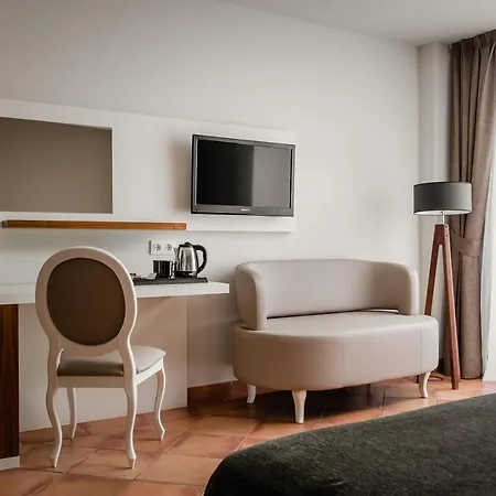 Torremirona Golf & 4*