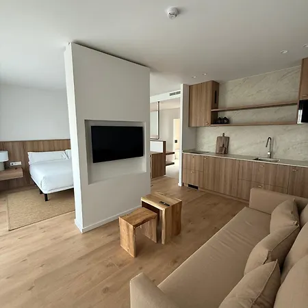 Torremirona Golf & Hotel