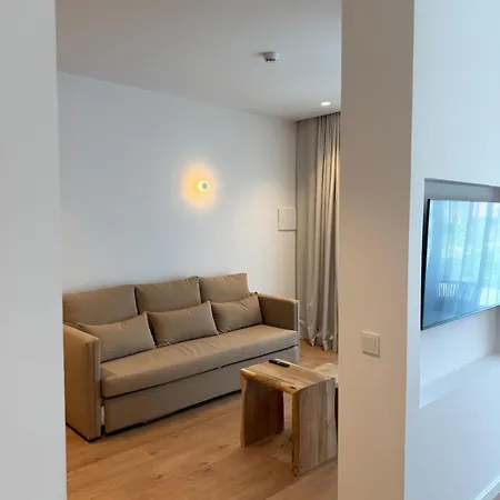 Torremirona Golf & 4* Navata