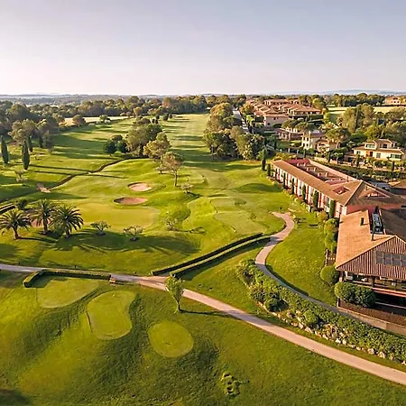 Torremirona Golf & 酒店
