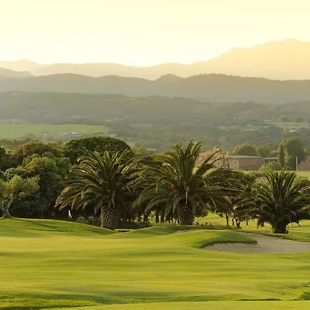 Torremirona Golf & 4* Navata