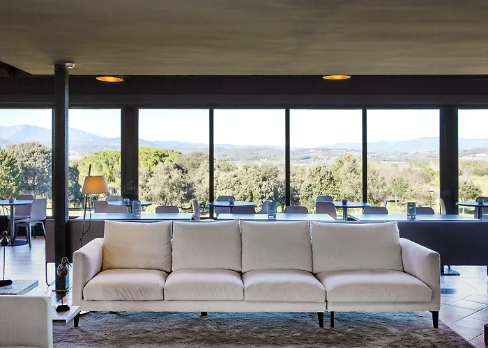 Ξενοδοχείο Torremirona Golf & 4*