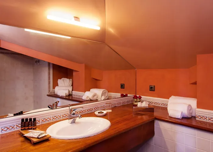 Torremirona Golf & 4* Navata