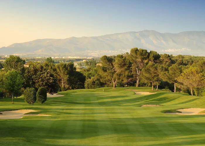 Otel Torremirona Golf & Navata