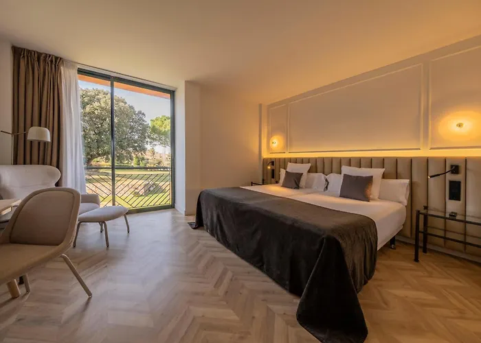 Torremirona Golf & Otel 4*